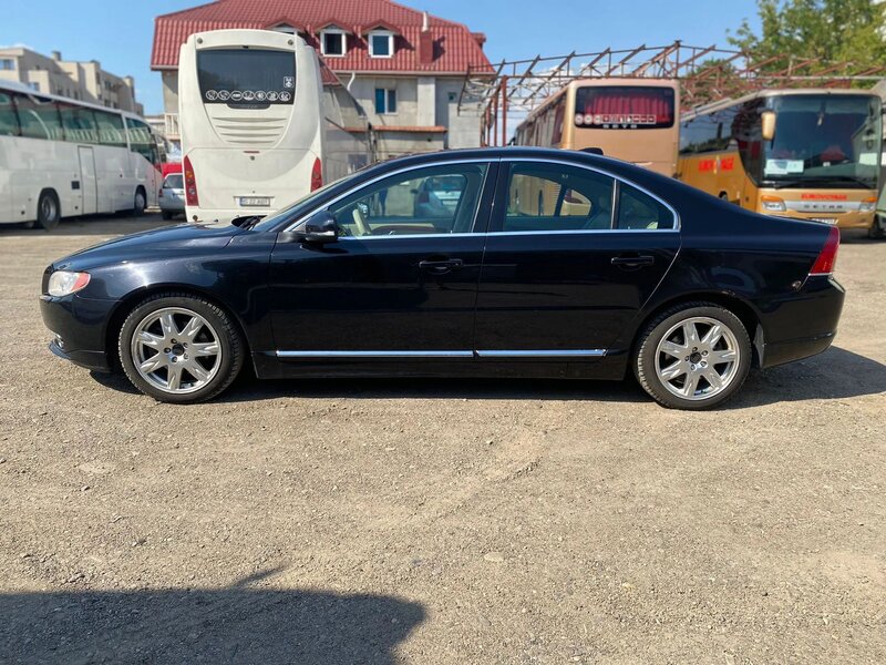 Volvo S80