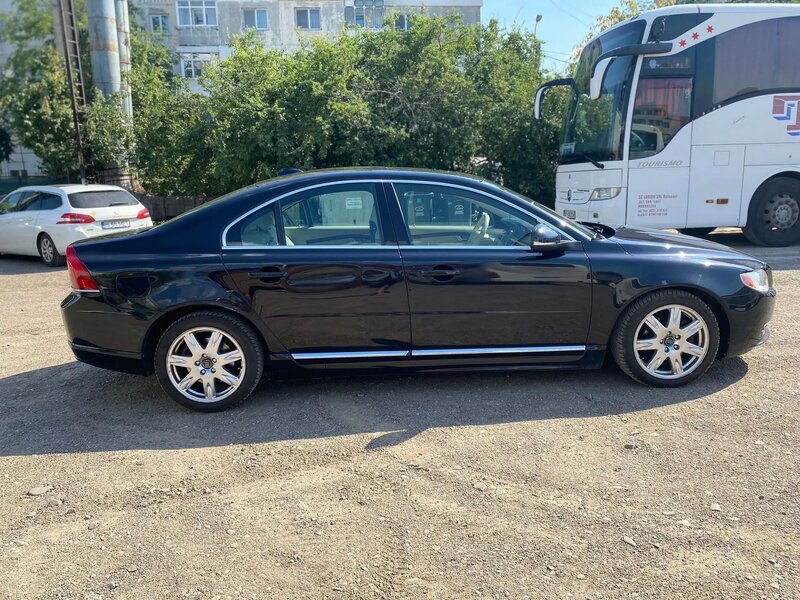 Volvo S80